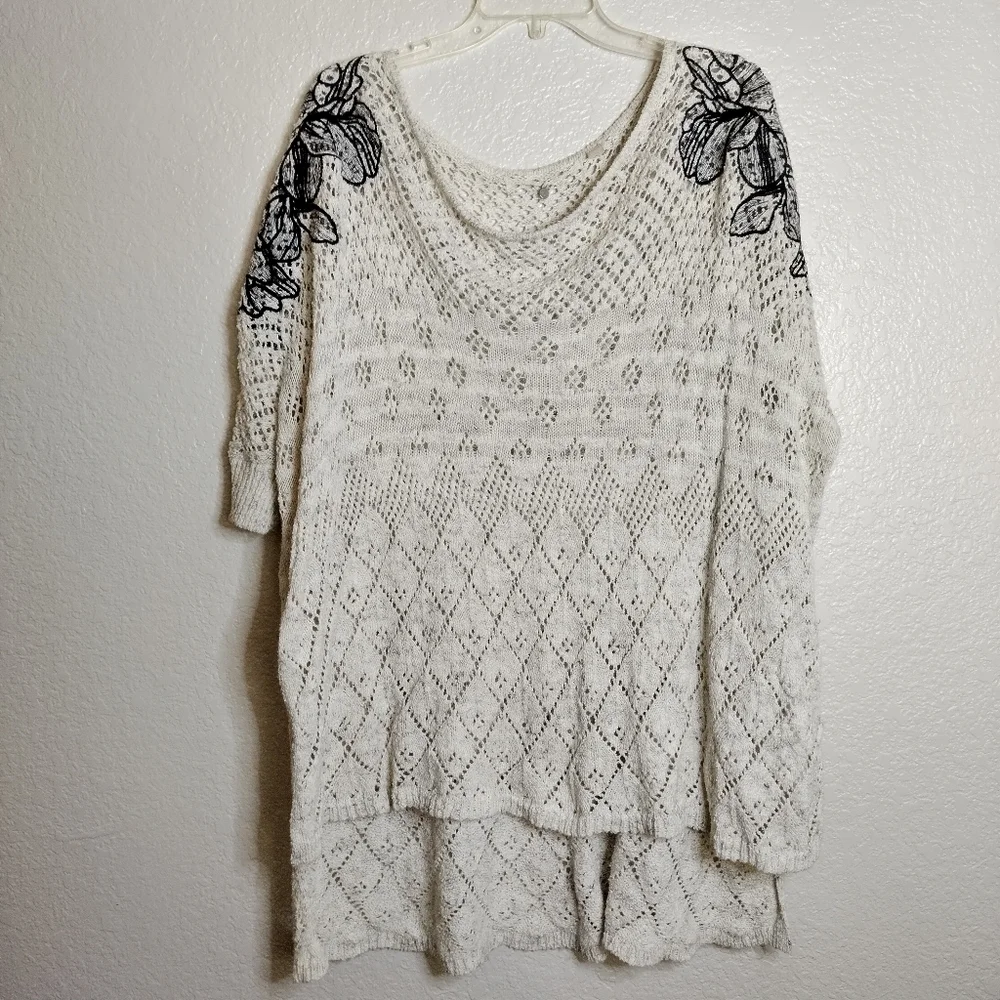 Anthropologie knitted knotted